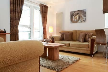 The Park - Holyrood Road With Free Parking Apartment Edinburgh Bagian luar foto
